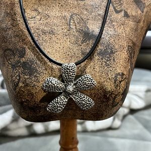 Silpada flower pendant